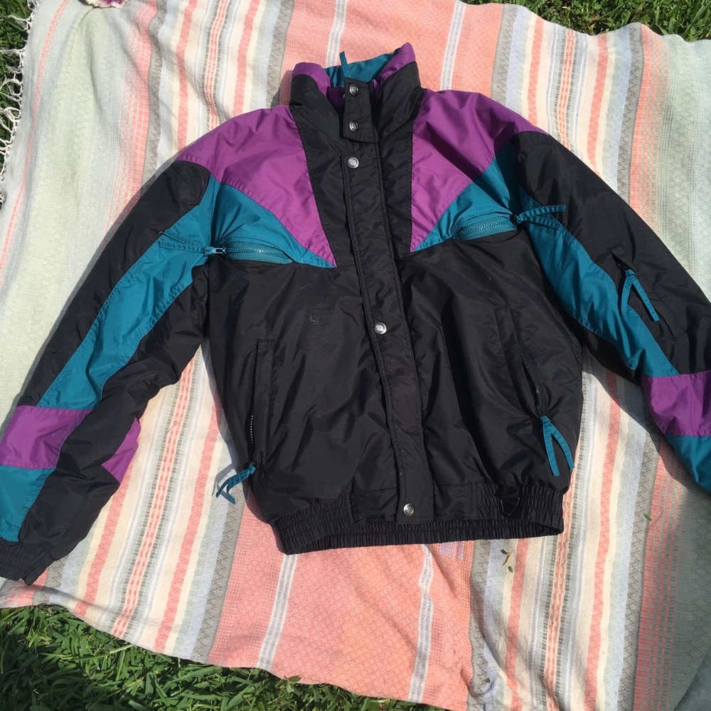 Puffy windbreaker jacket